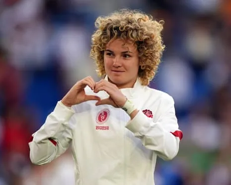 The Red Roses' Kildunne and Hannah Botterman Ready to Take On France in Semi-final